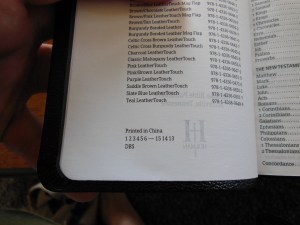 Bible Review NKJV Compact Large Print Holman 014