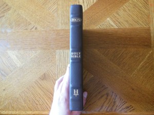 Holman NKJV Thinline reference calfskin brown 011