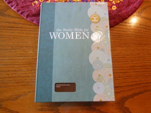 Holman woman's hcsb study bible 003